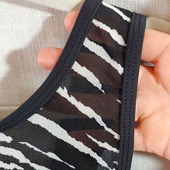 Shore Shapes Black White Swimdress Shelf Bra Tummy Control Womens 12 Large EUC - Picture 10 of 12